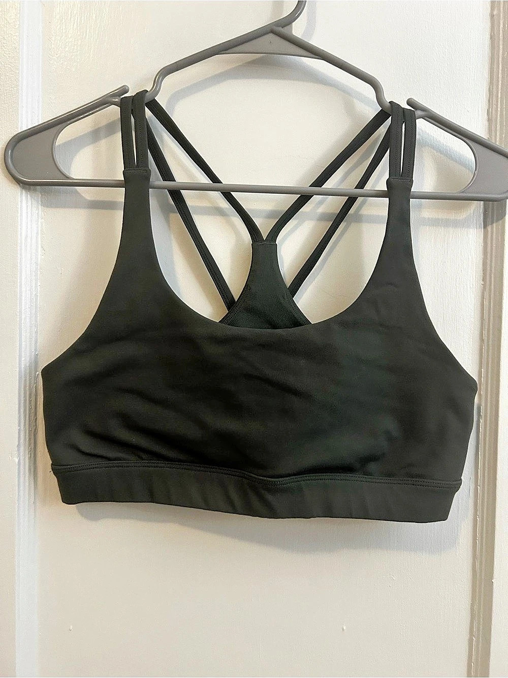 Alo Airlift Intrigue Bra Black Sports Bra Size Medium